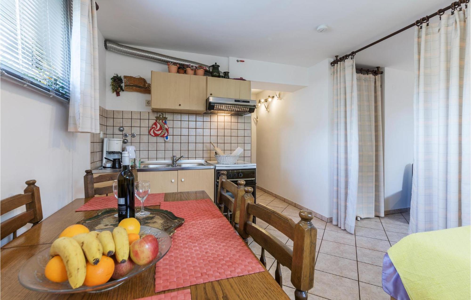 Gorgeous Apartment In Pula With Wifi Eksteriør billede